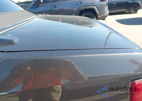 1983 Ford Mustang z USA, uszkodzony, nr VIN 1FABP2731DF151468